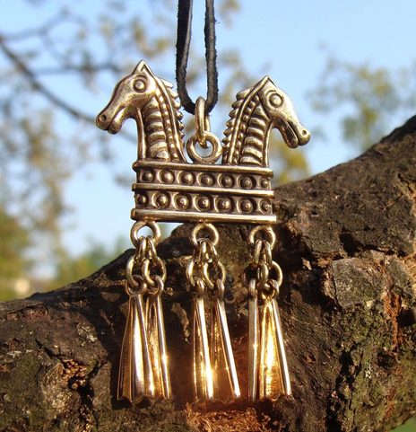 BRONZE HORSE PENDANT, RUSSIA