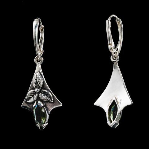 SHAMROCK, EARRINGS, MOLDAVITE, SILVER