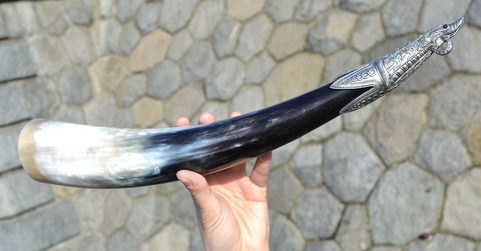 CORNE DE VIKING AVEC MANCHE EN ÉTAIN, SHETLAND, ECOSSE - 0.4 L