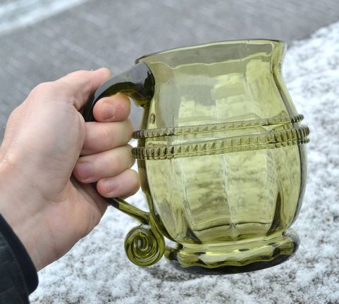 BEER GLASS, GREEN, HISTORICAL REPLICA