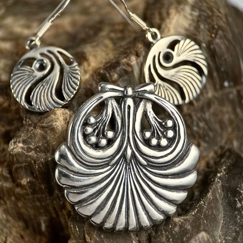COQUILLES, PRAGUE ART NOUVEAU, BIJOUX ART NOUVEAU, PENDENTIF ET BOUCLES D'OREILLES EN ARGENT