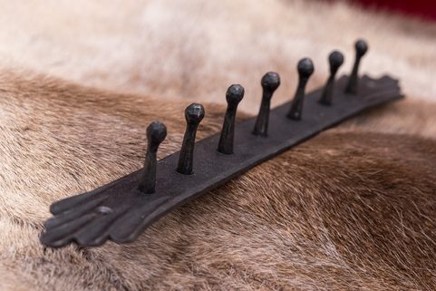FORGED COAT HANGER - 7 HOOKS