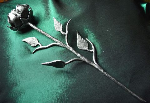 IRON ROSE, FORGED BLACK ROSE