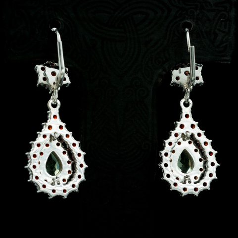 JACENIA, SILVER EARRINGS, MOLDAVITE, GARNET