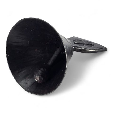 CLOCHE FORGÉE, QUATREFOIL