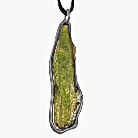 METEORA MOLDAVITE, STERLING SILVER PENDANT