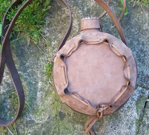 LEATHER WATER ROUND BOTTLE
