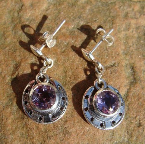 HORSESHOE, SILVER EARRINGS WITH AMETHYST, AG 925