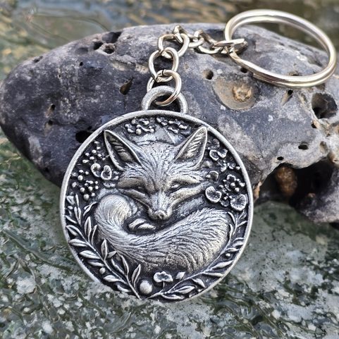 SLEEPING FOX, KEYCHAIN, ZINC