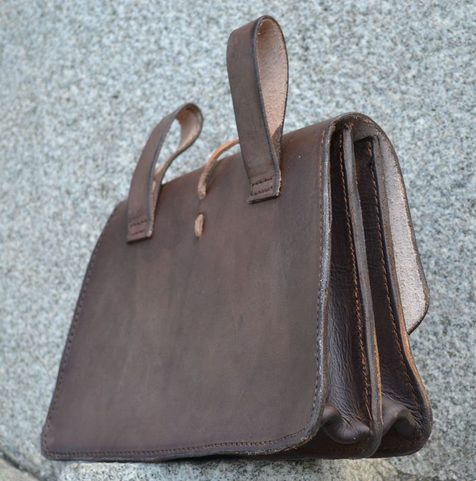 LARGE CAPACITY LEATHER BAG WITH ANTLER