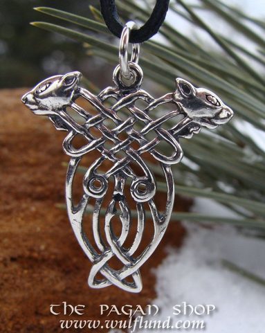 HOUNDS OF CHULAINN, IRISH KNOTTED PENDANT, AG 925