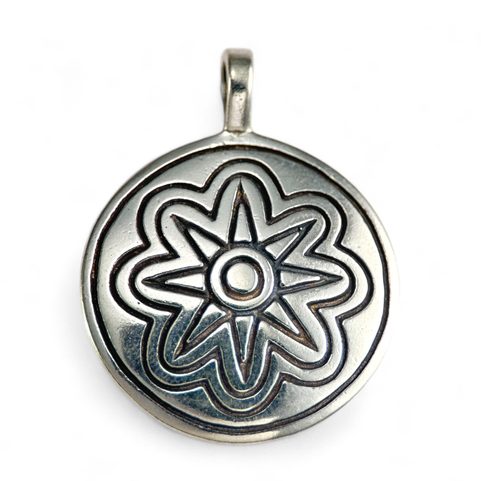 BRONZE AGE SUN III, PENDENTIF EN ARGENT