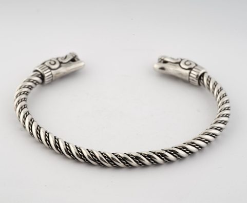 WOLF HEADS, VIKING BRACELET, BURG, GOTLAND, STERLING SILVER, 43 G
