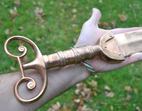 BRONZE ANTENNENSCHWERT