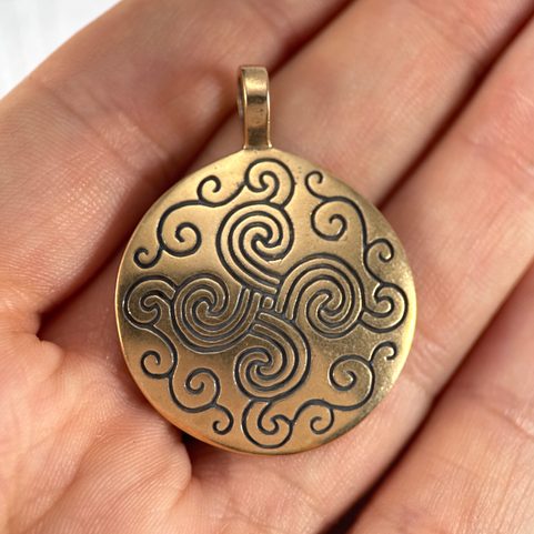 BRONZE AGE SUN II, BRONZE PENDANT