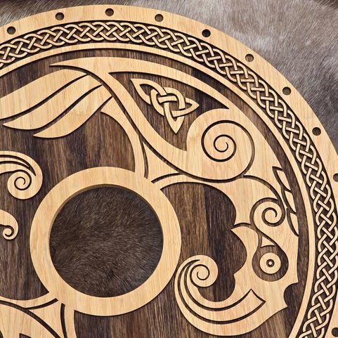 HUGINN AND MUNNIN, VIKING SHIELD, DECORATION