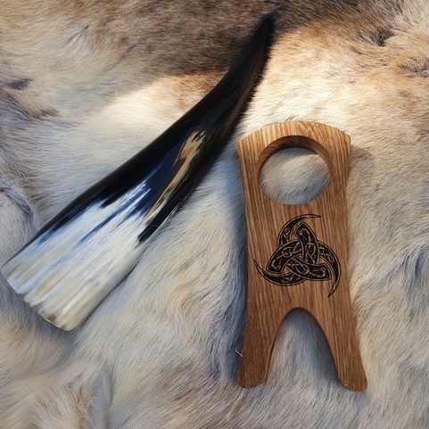 ECKSTÄNDER AUS HOLZ, EICHE