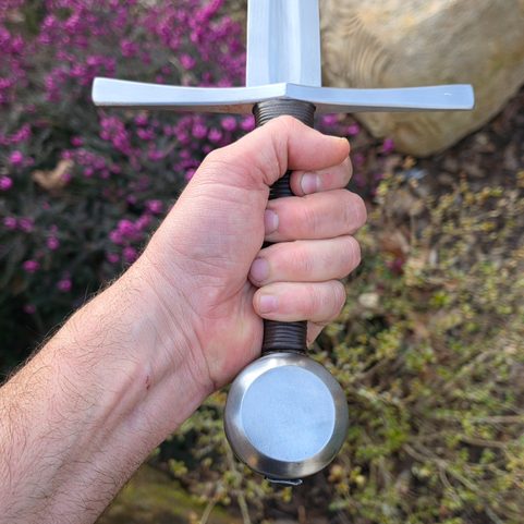 ONE-HANDED MEDIEVAL SWORD HANKIN, FULL TANG