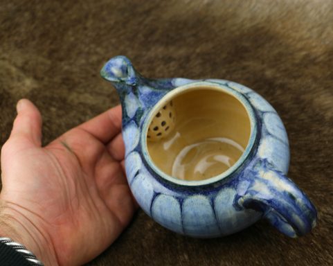 BLUE CERAMIC KETTLE 0.5 L