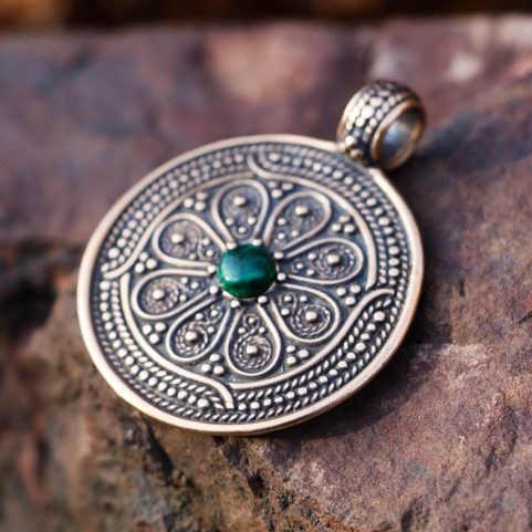 VESNA, SLAVIC PENDANT, MORAVIA MAGNA EMPIRE, BRONZE MALACHITE