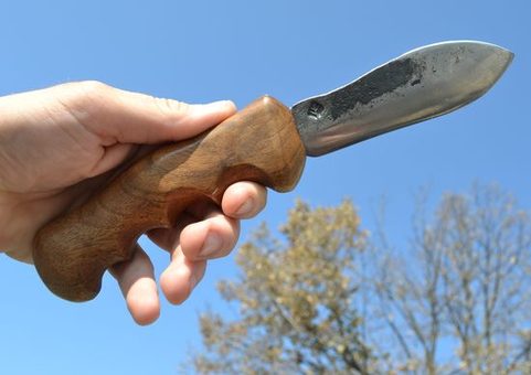 FORGED KNIFE WITH WOODEN HANDLE, UNIVERSAL USAGE