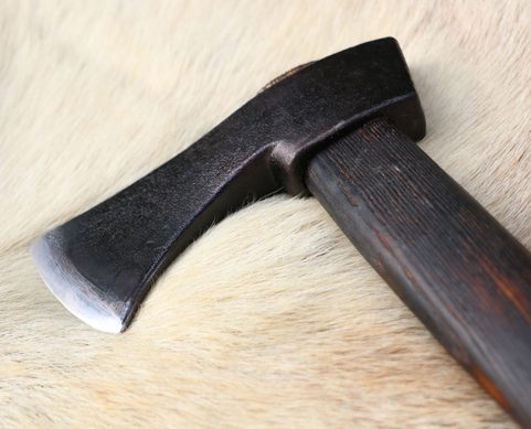 VLAD FORST-AXT, BUSHCRAFT