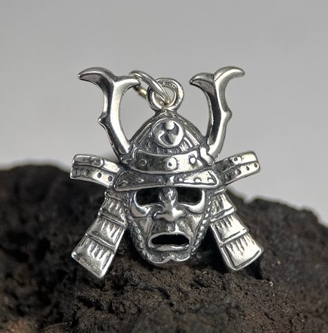 SAMURAI PENDENTIF EN ARGENT