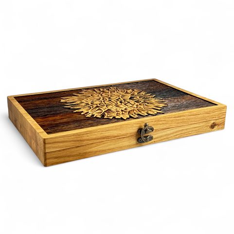WOODEN BOX FOR MOLDAVITES, BOX MADE OF OAK WOOD