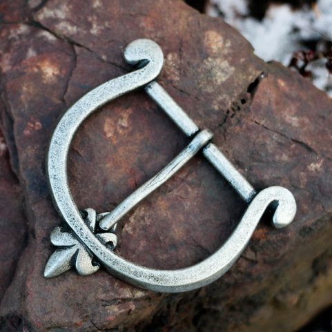 FLEUR DE LIS BELT BUCKLE, MIDDLE AGES - ZINC