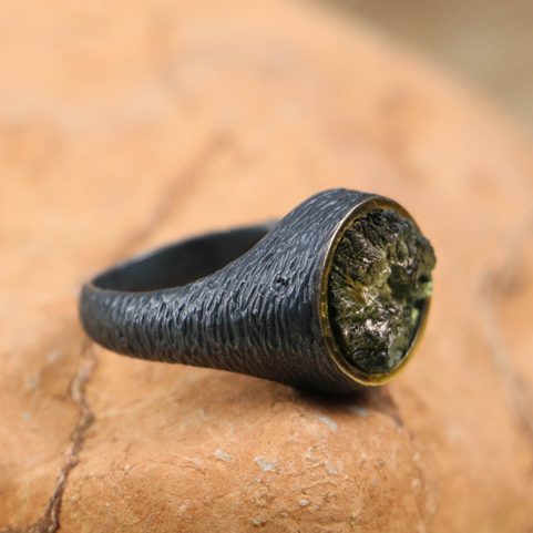 THEODORICUS SILVER MOLDAVITE RING