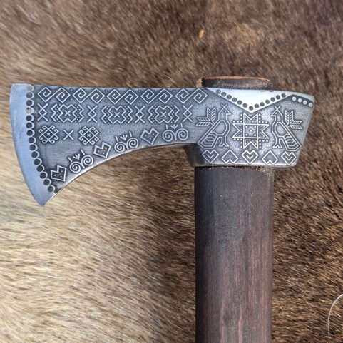 VALASKA AXE, SLOVAK MOTIFS, ČIČMANY