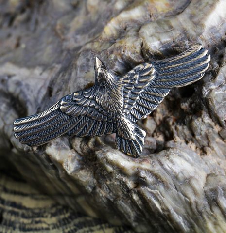 FLYING CROW - RAVEN PENDANT, BRONZE