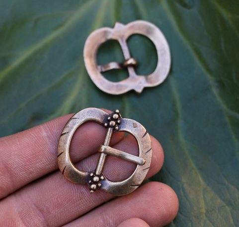 HISTORICAL BUCKLE I, COLOUR BRASS