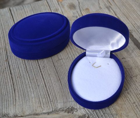 VELVET EARRING AND PENDANT BOX