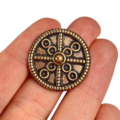 CERCLE DE SOLEIL, OPPIDUM ZAVIST, PENDENTIF CELTIQUE, BRONZE
