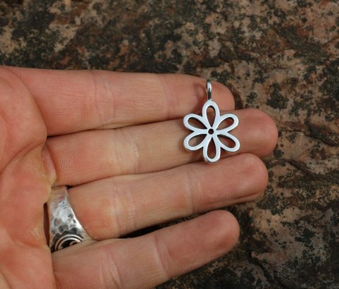 FLOWER, SILVER PENDANT