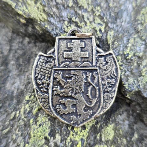 MARQUE LÉGIONNAIRE UNIE, PENDENTIF, ZINC, LAITON ANCIEN