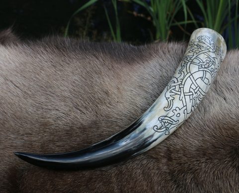 RINGERIKE - DRAGON, CARVED DRINKING HORN