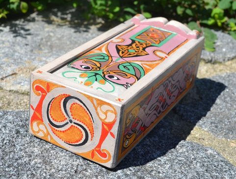 BOOK OF KELLS, CELTIC WOODEN BOX, REPLICA