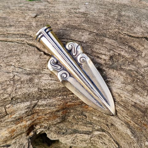 SCYTHIAN ARROW, PENDANT, BRONZE