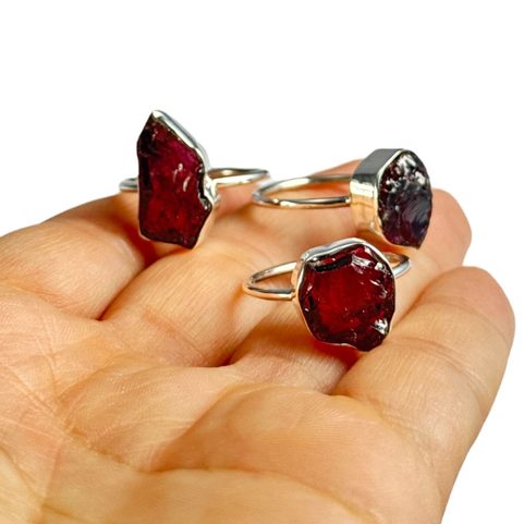 IGNARA, RING, GARNET SILVER 925/1000