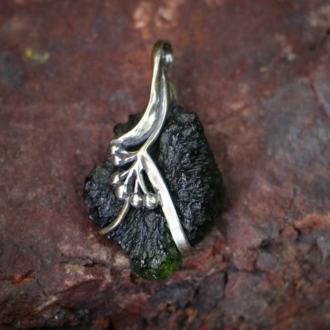 LADA MOLDAVITE SILVER PENDANT