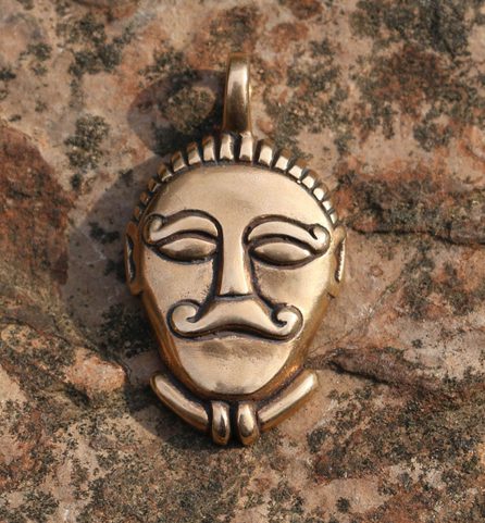 CELTIC HEAD, BRONZE PENDANT