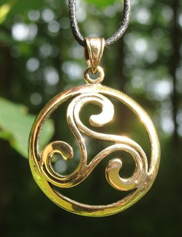 BRONZE TRISKEL