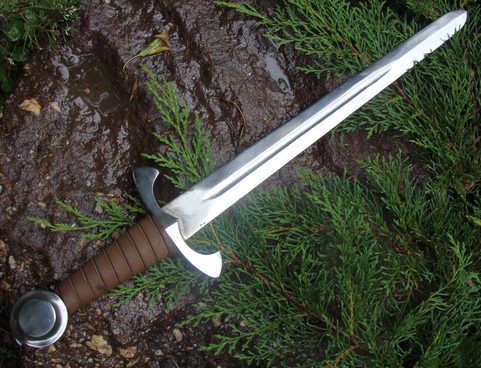 DAGGER, COIN POMMEL