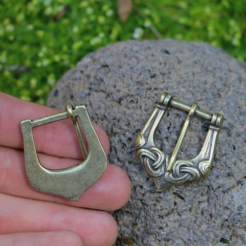 VIKING BUCKLE, KNOTTED ART, TIN ALLOY
