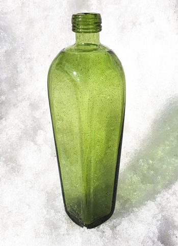 GLASS CARAFE FOR OIL