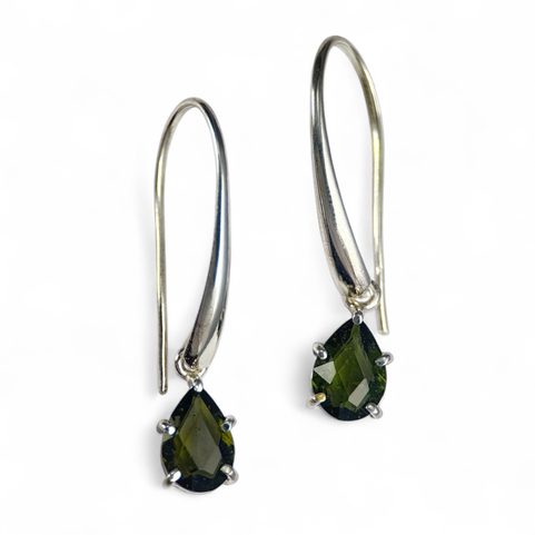 SINOPE, EARRINGS, FACETED MOLDAVITE JEWELRY, SILVER