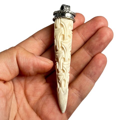 CORNE DE BOIS SCULPTÉ VIKING