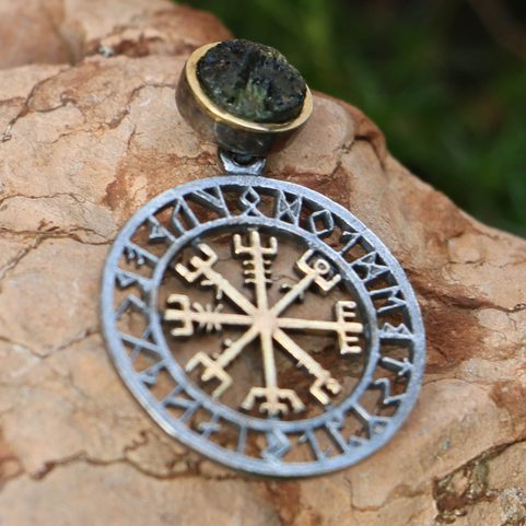 VEGVISIR, RUNES, PENDANT, SILVER, MOLDAVITE
